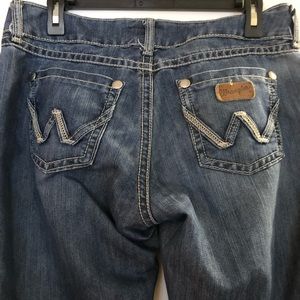 Ladies Wrangler Jeans, Size 8